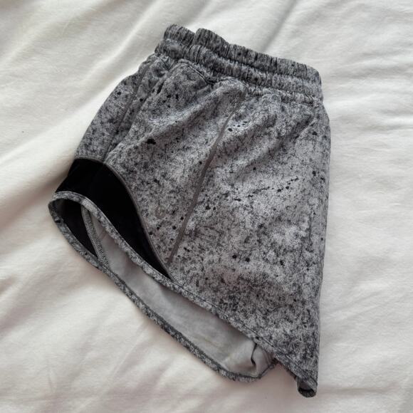 Lululemon Speed Up Shorts 2.5" Gray Speckled Running Athletic Shorts Size 6 - Picture 6 of 7